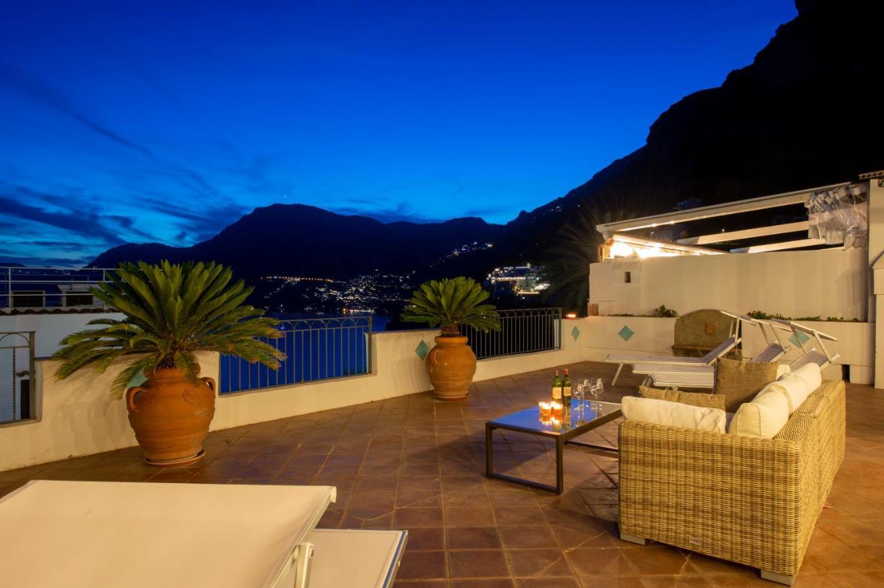Casa Ella With Private Parking